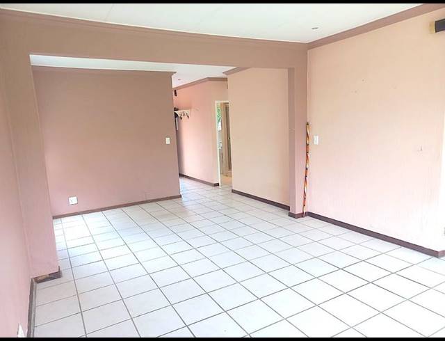 3 BEDROOM TOWNHOUSE FOR SALE IN MALANSHOF